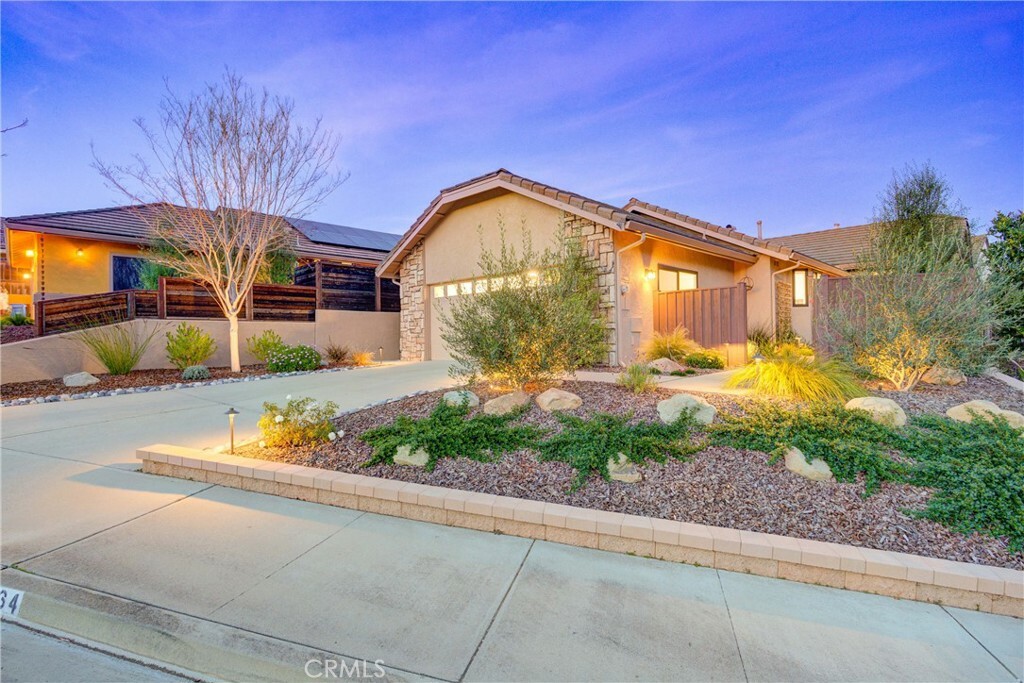 Property Photo:  364 Mesquite Lane  CA 93420 