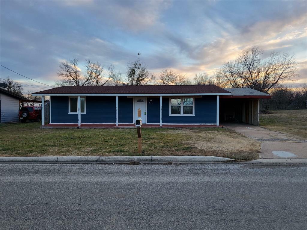 623 W Mesquite Street  Jacksboro TX 76458 photo