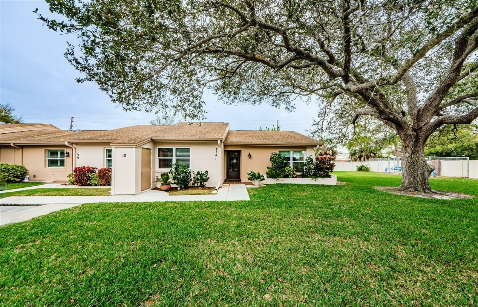 Property Photo:  1141 Bowsprit Lane 1001  FL 34691 