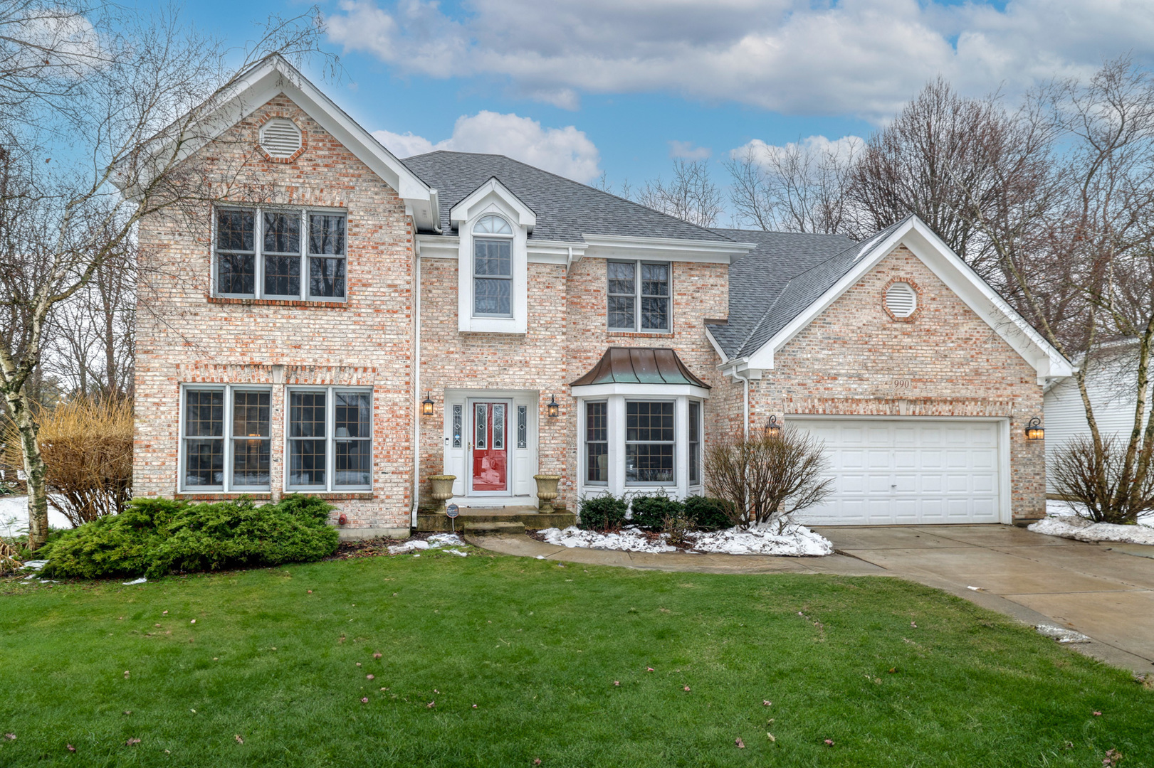 Property Photo: 990 Danforth Drive IL 60510