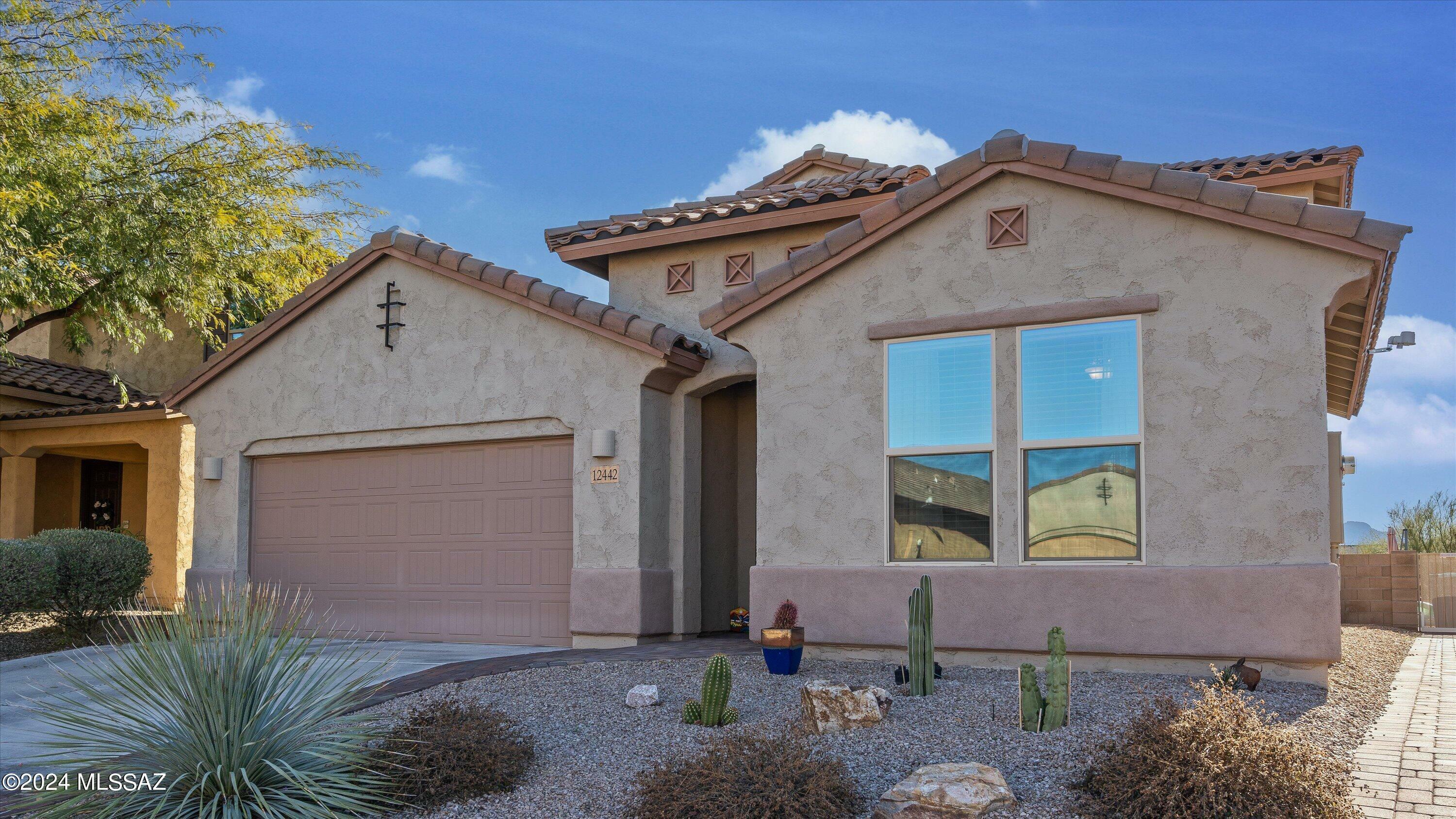 12442 N Summer Wind Drive  Marana AZ 85658 photo