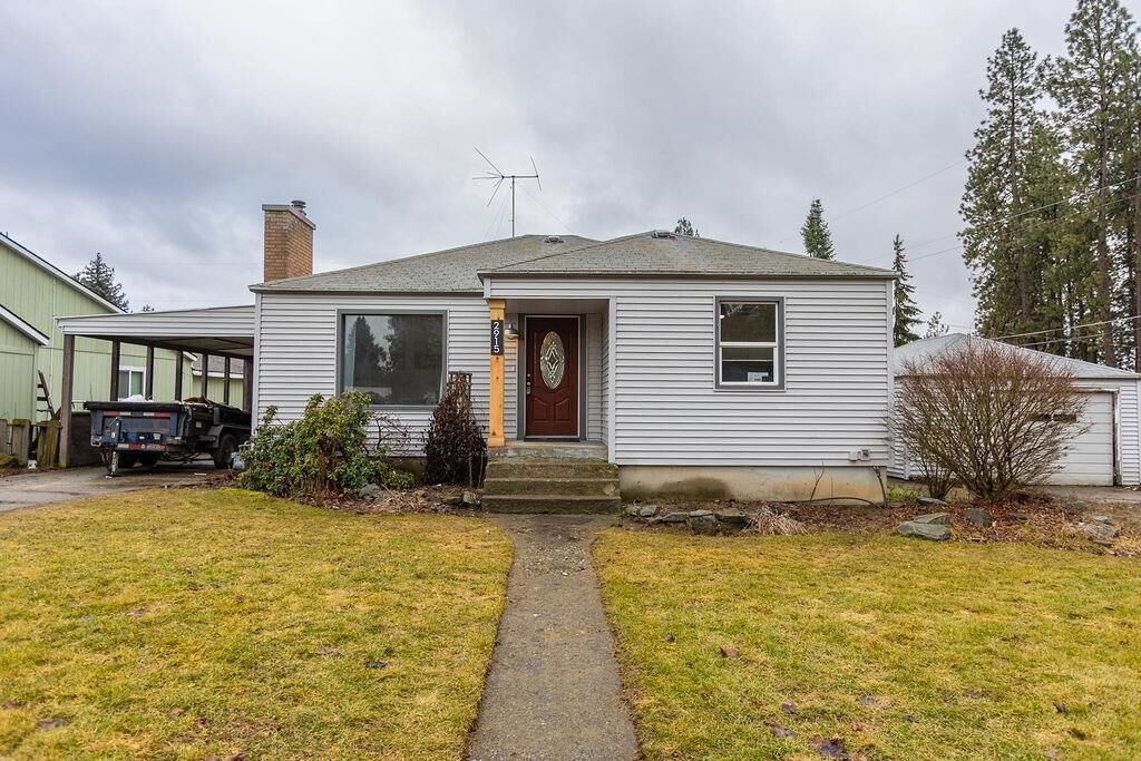 Property Photo:  2915 W Circle Pl  WA 99205 