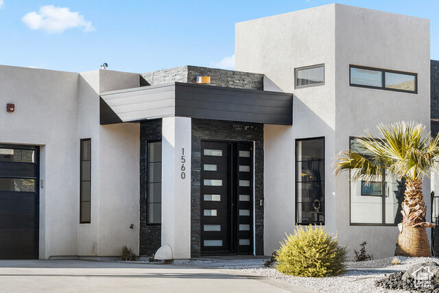 Property Photo: 1560 W Torrey Pines Rd UT 84737