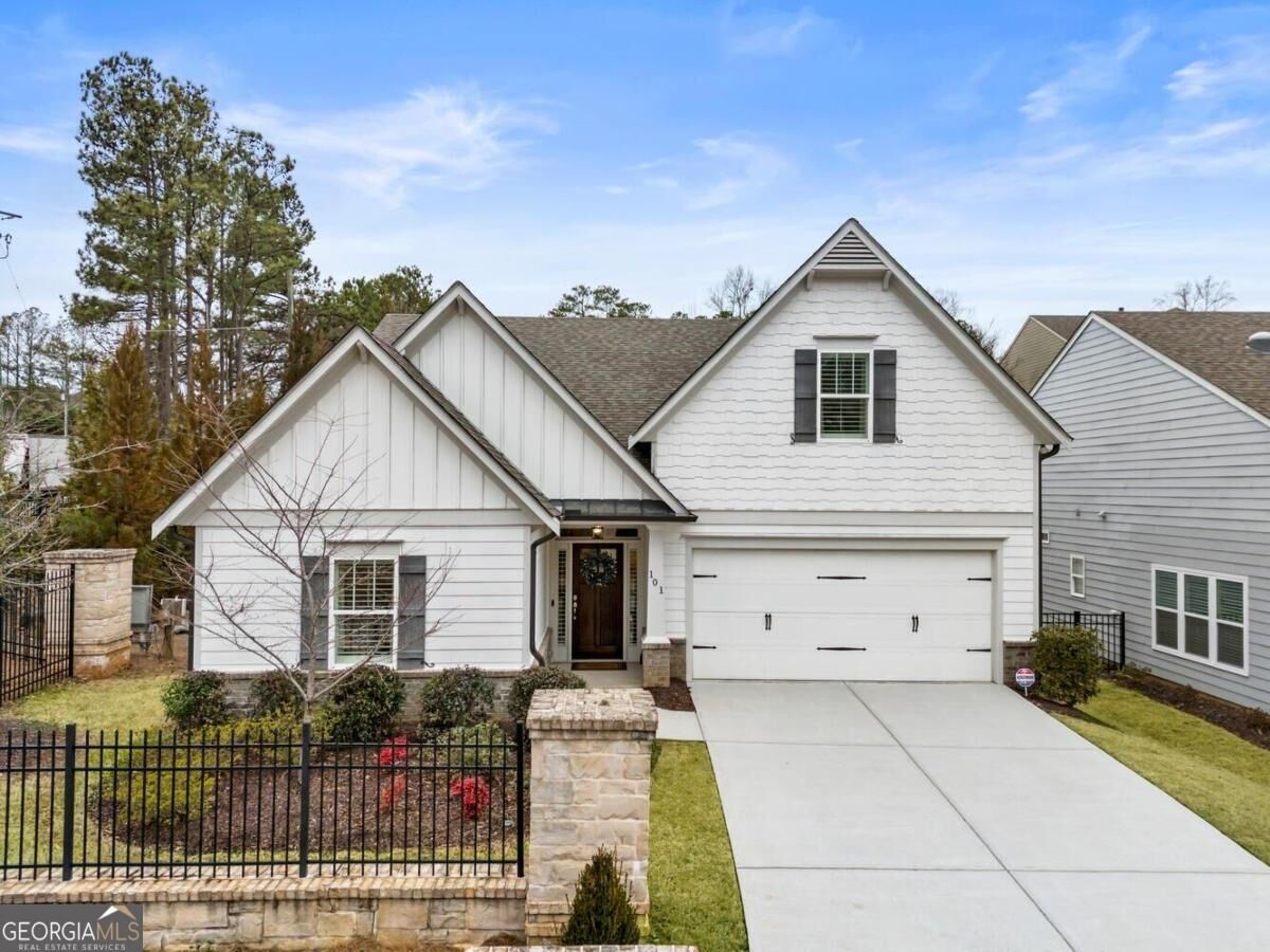 Property Photo: 101 Altmore Way GA 30188