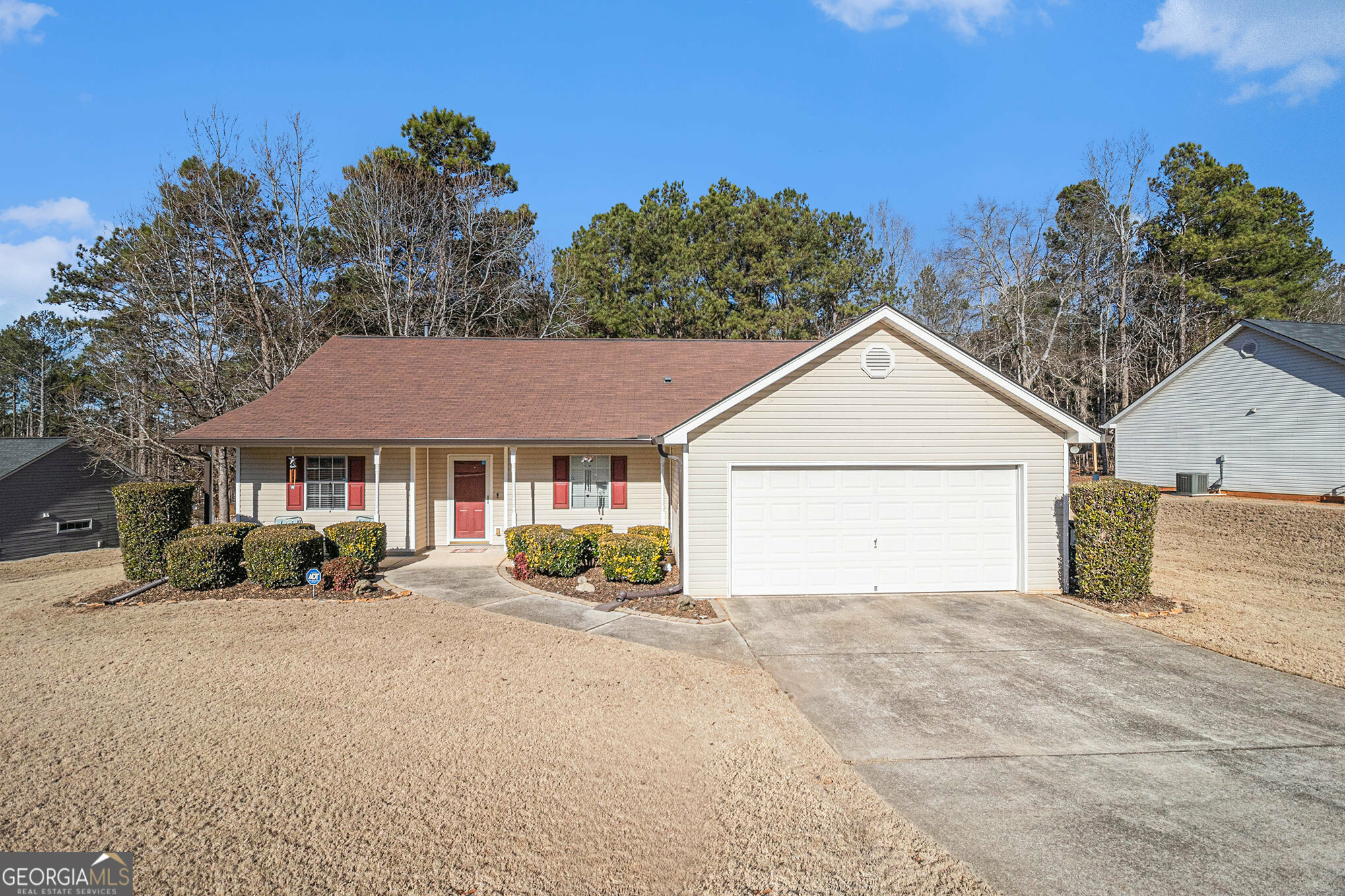 Property Photo:  4027 River Garden Circle  GA 30016 