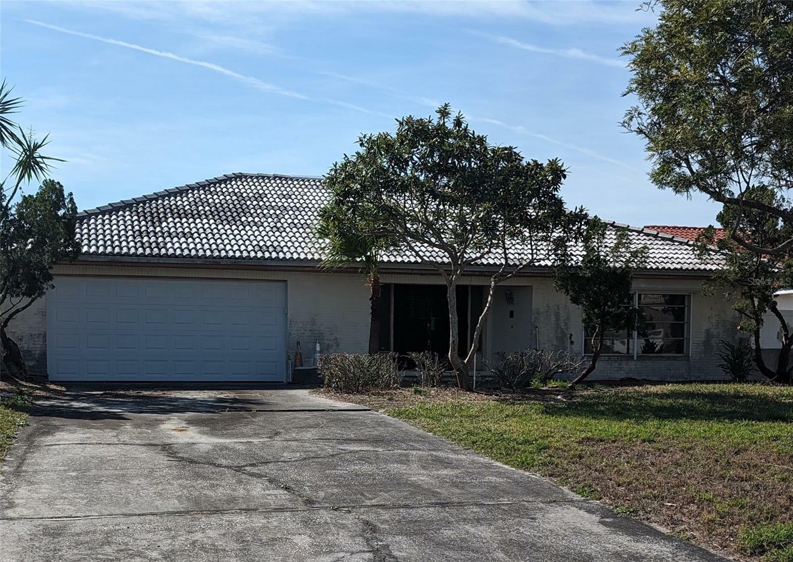 Property Photo:  6307 Cocoa Lane  FL 33572 