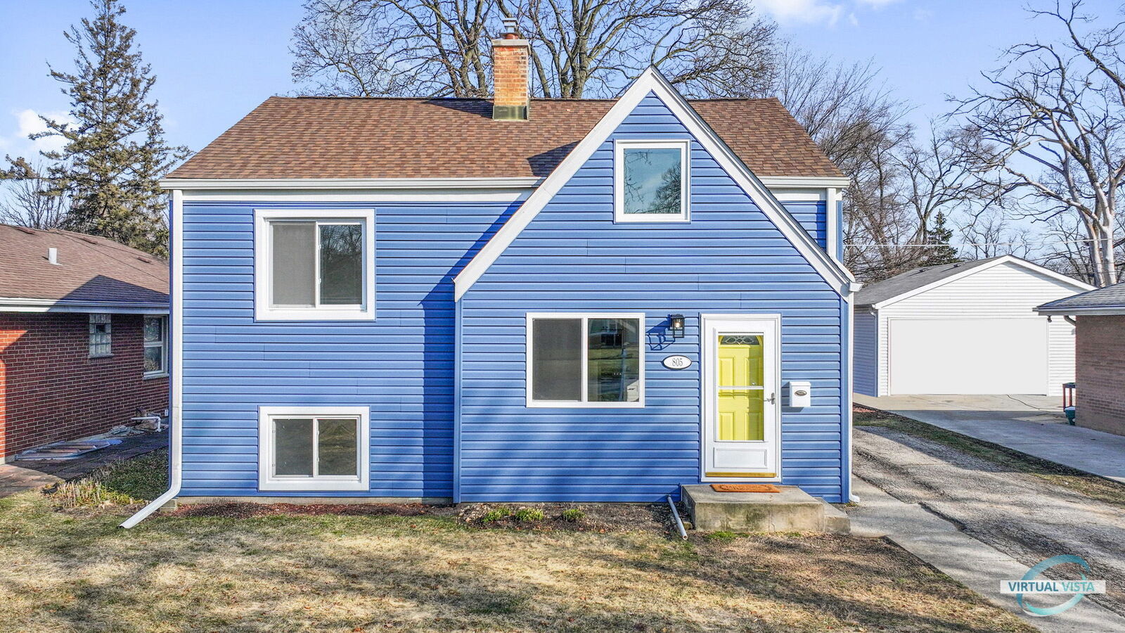 Property Photo:  805 S Ardmore Avenue  IL 60181 