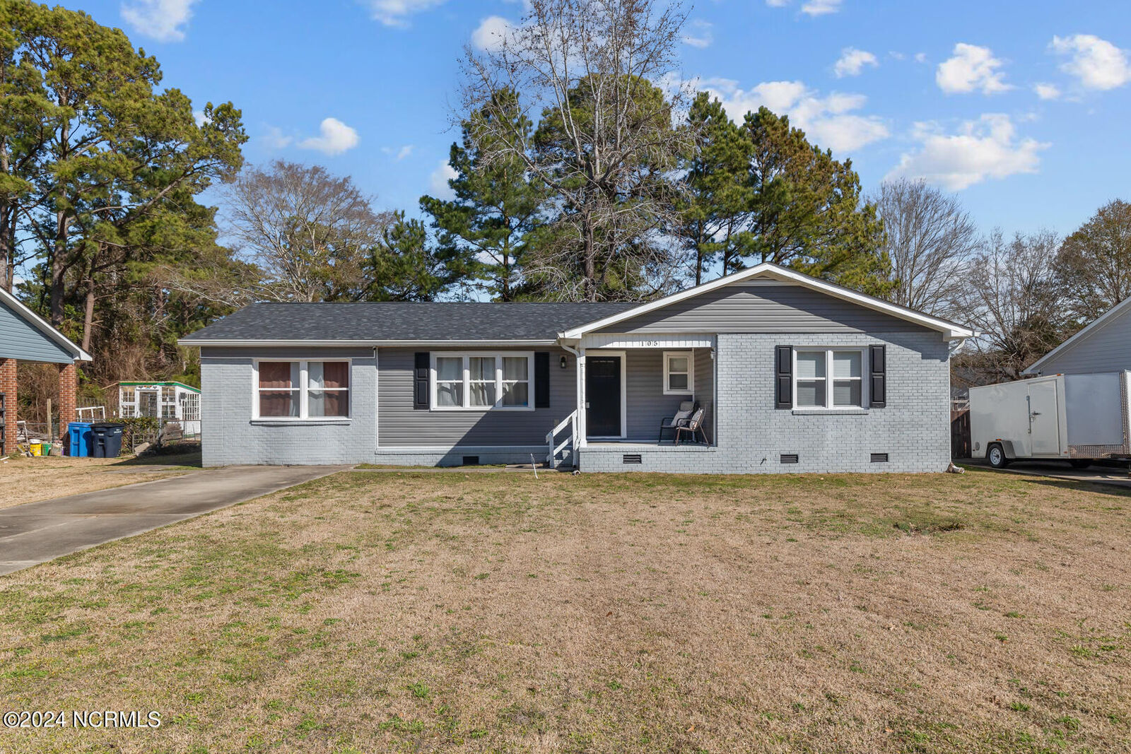 Property Photo:  105 King Street  NC 28540 