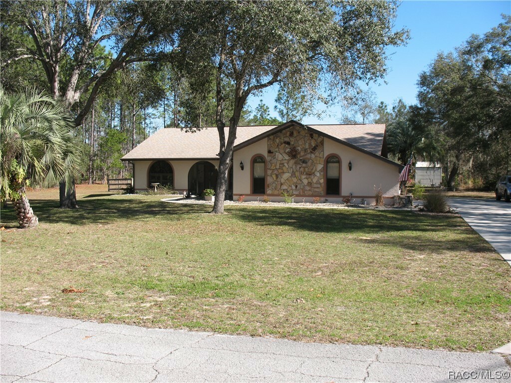 Property Photo:  6009 N Maroon Way  FL 34465 