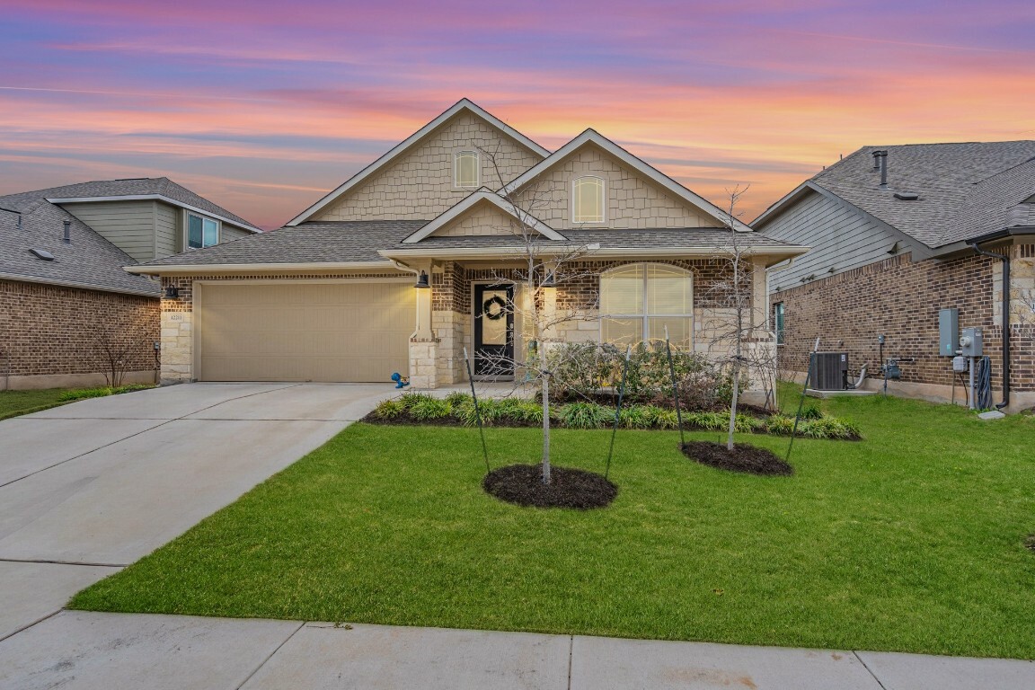 Property Photo: 12211 Coronilla Bend TX 78748