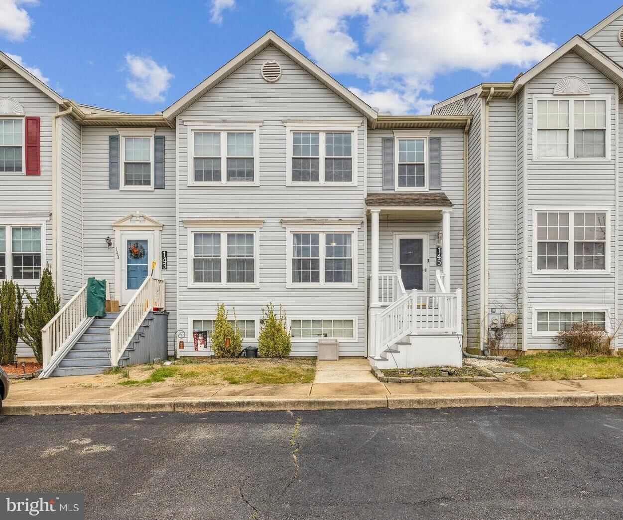Property Photo:  145 McMullen Circle  DE 19701 