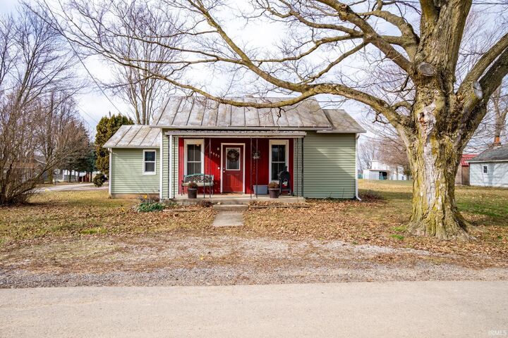 4995 S West Railroad Street  Pleasant Lake IN 46779 photo