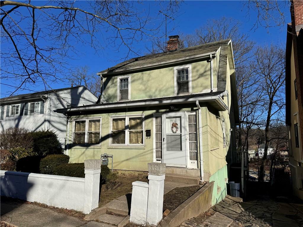 Property Photo:  417 Warwick Avenue  NY 10553 