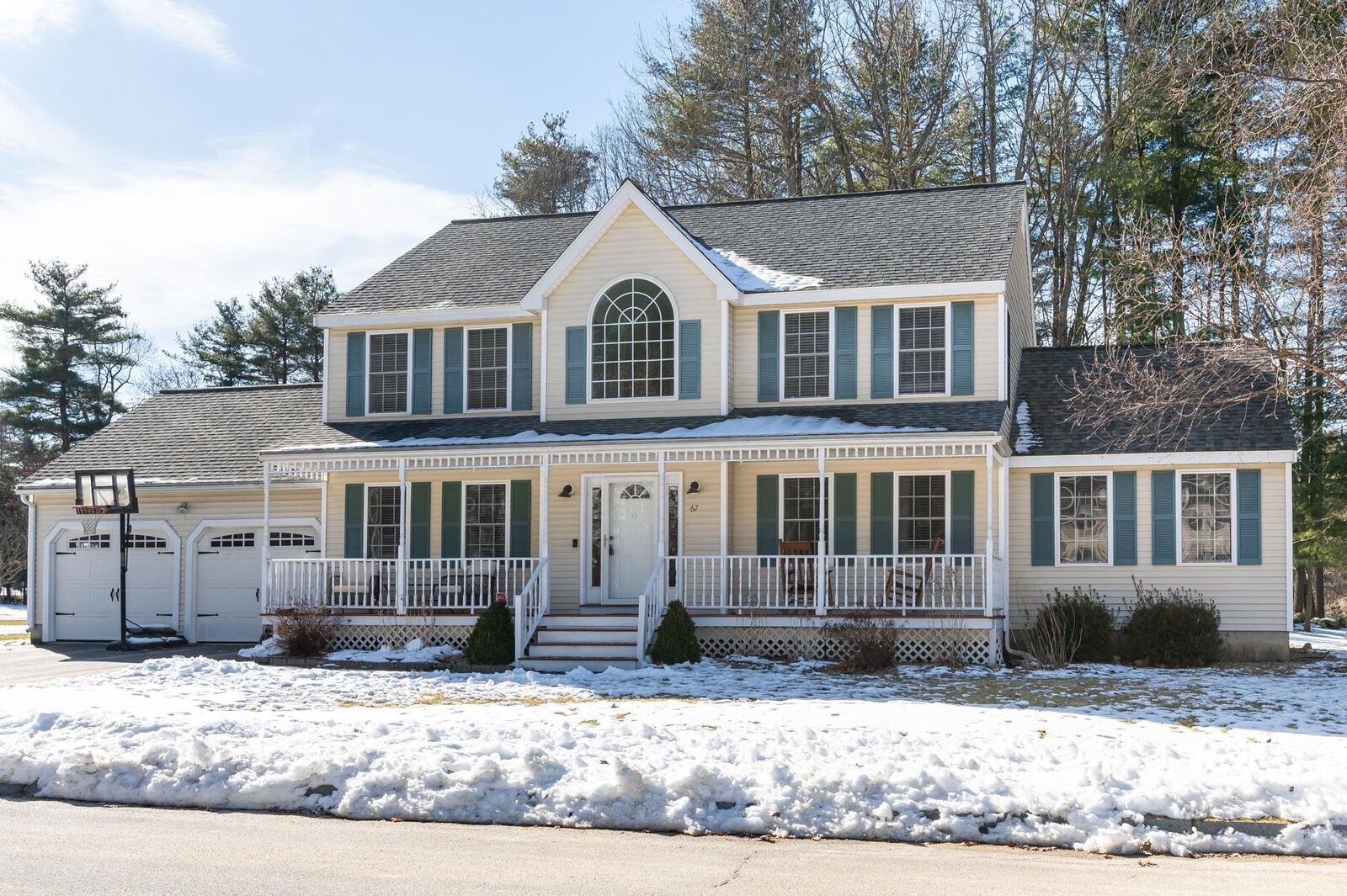 Property Photo:  67 Sousa Boulevard  NH 03051 