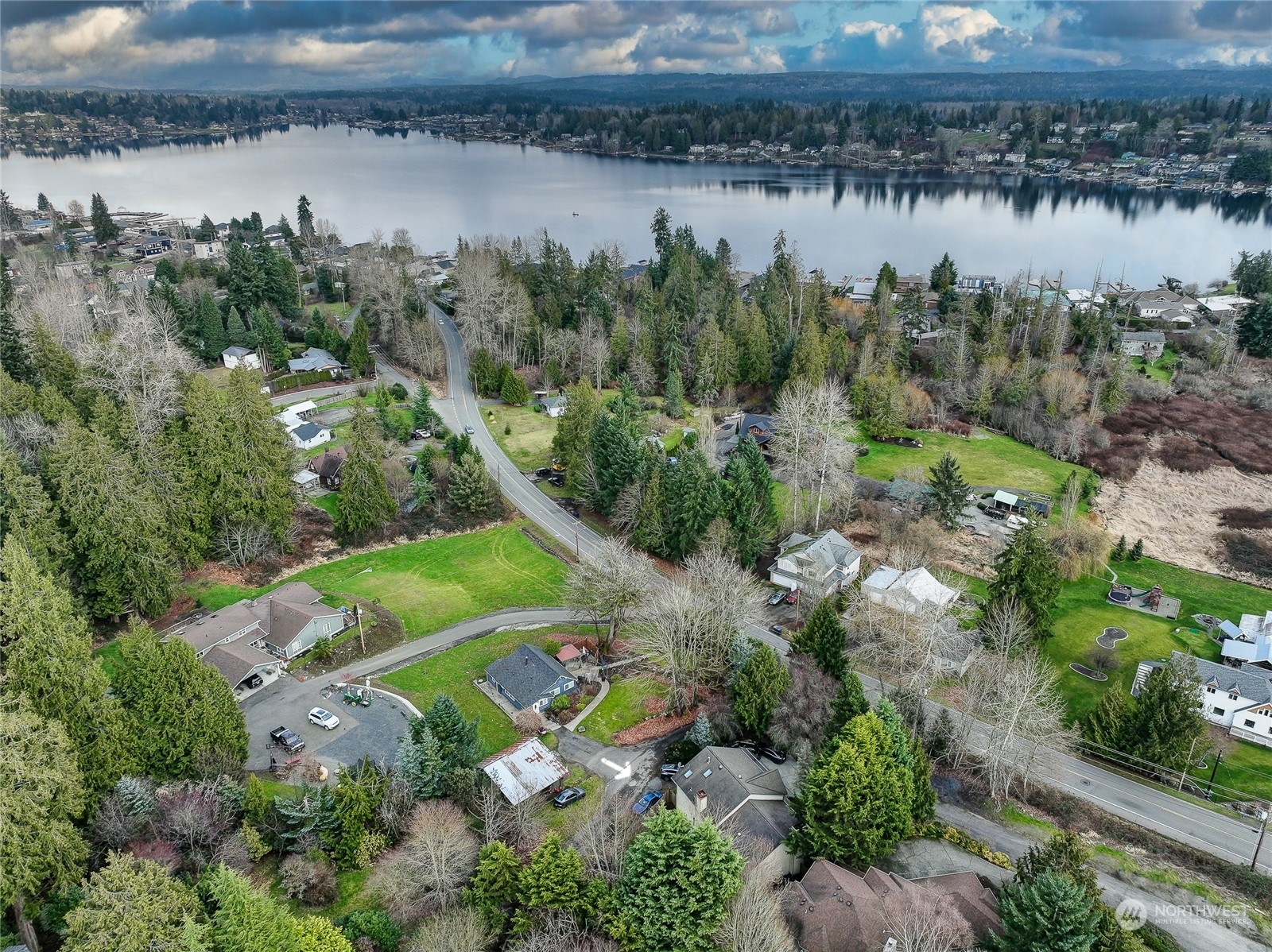 Property Photo:  706 S Davies Road  WA 98258 