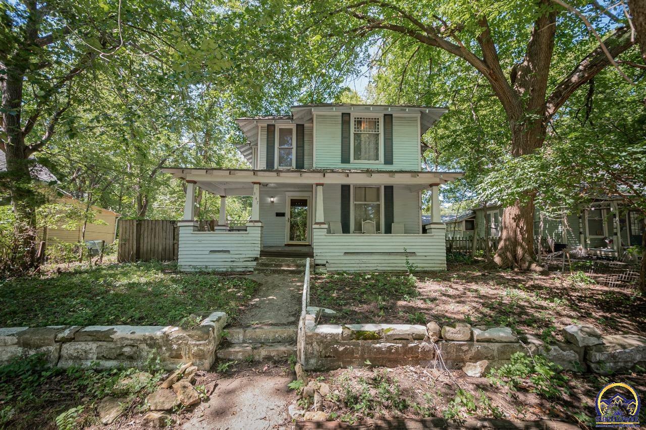 Property Photo:  347 SW Jewell Ave  KS 66606 