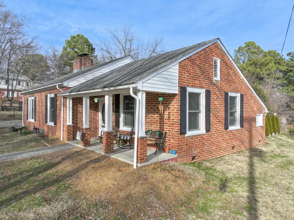 Property Photo:  103 Ninth Street  VA 23927 