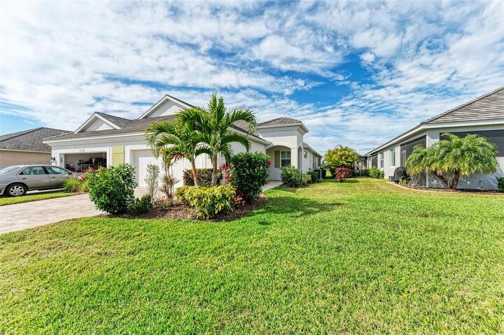 Property Photo:  7518 Campus Cove  FL 34243 
