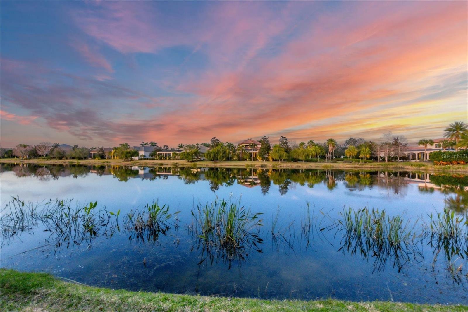Property Photo: 8355 Catamaran Circle FL 34202