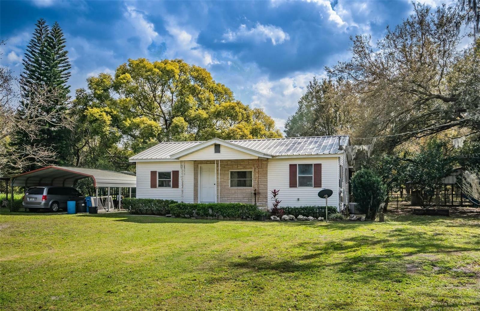 Property Photo: 5110 Pandora Place FL 33566