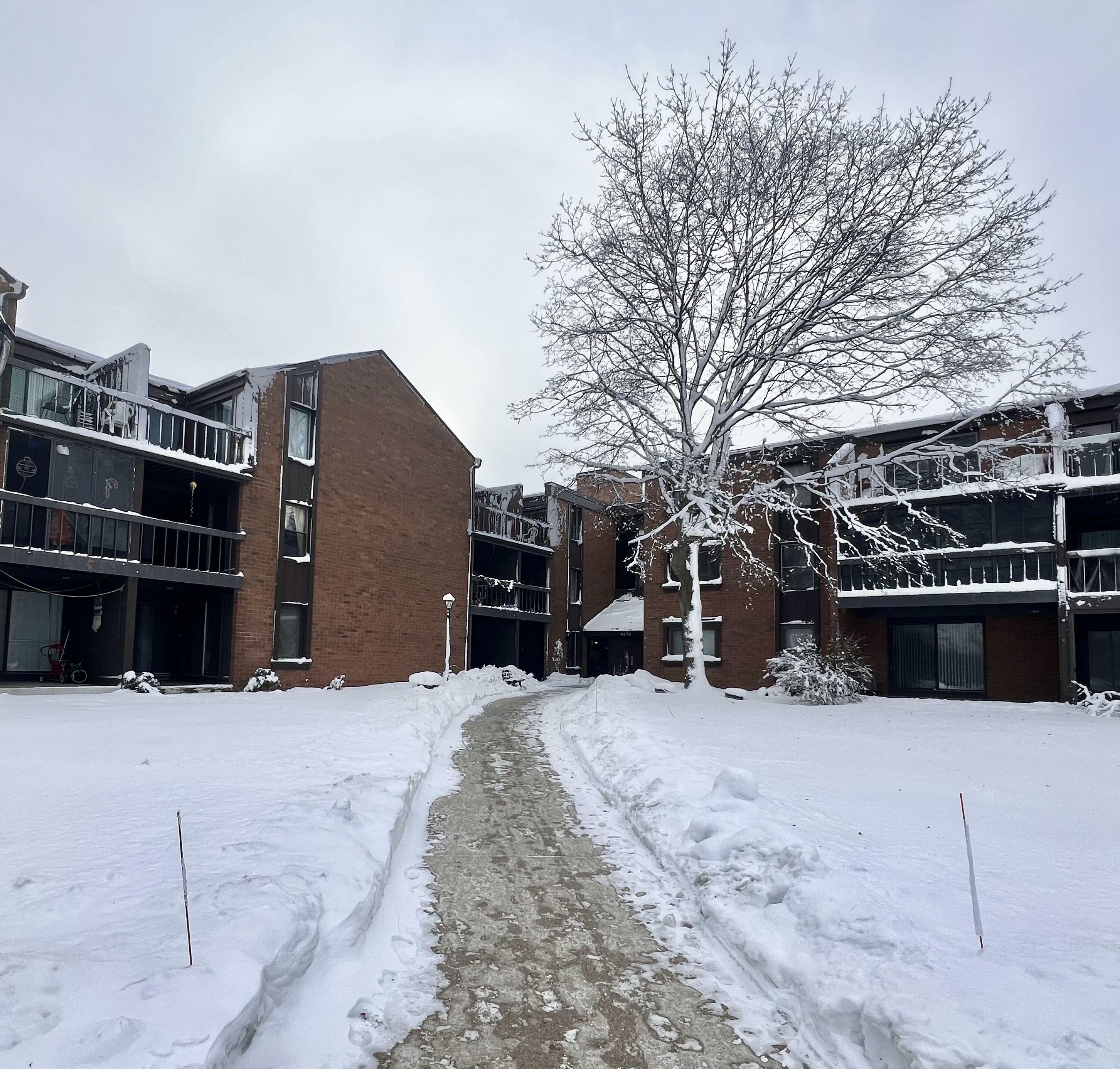 Property Photo: 4215 N 100th St 270 WI 53222