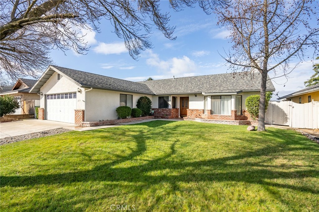 Property Photo:  215 Rosemary Drive  CA 93446 