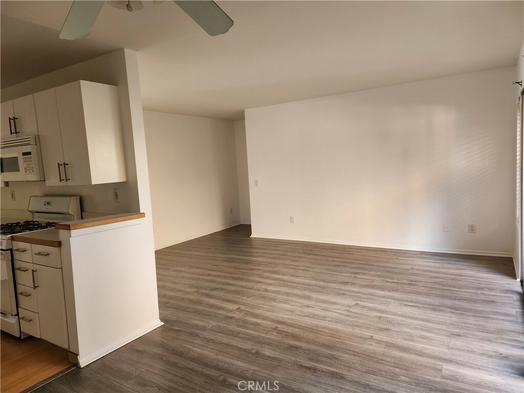 Property Photo:  18350 Hatteras Street 163  CA 91356 