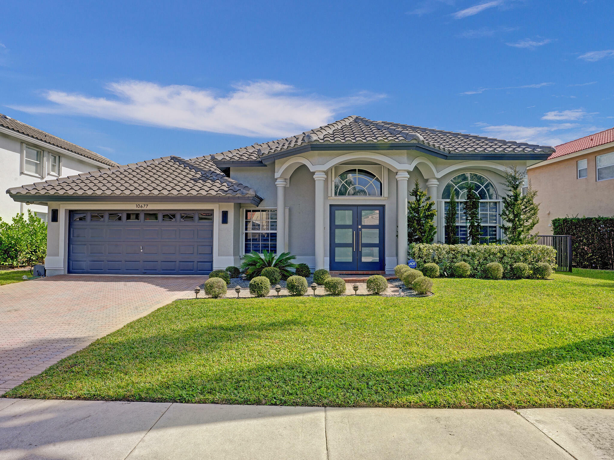 Property Photo:  10677 St Thomas Drive  FL 33498 