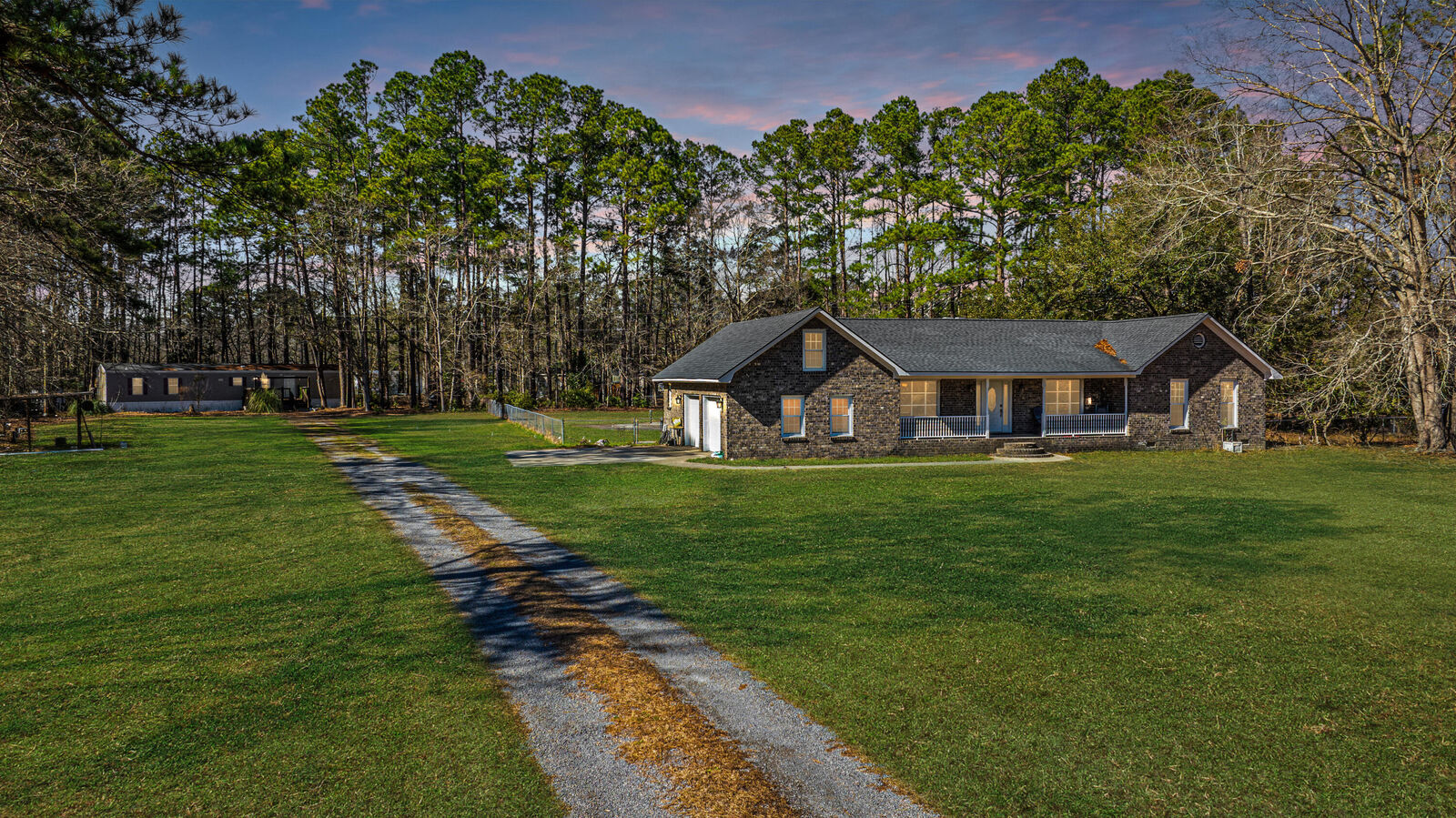 Property Photo: 240 Cornet Street SC 29461