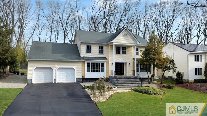 5 Cherokee Road  East Brunswick NJ 08816 photo