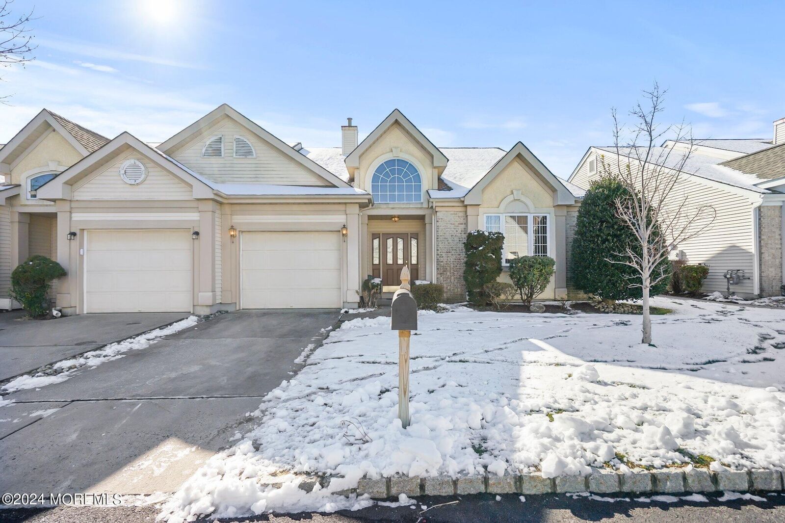 Property Photo:  15 Wellfleet Street  NJ 08831 