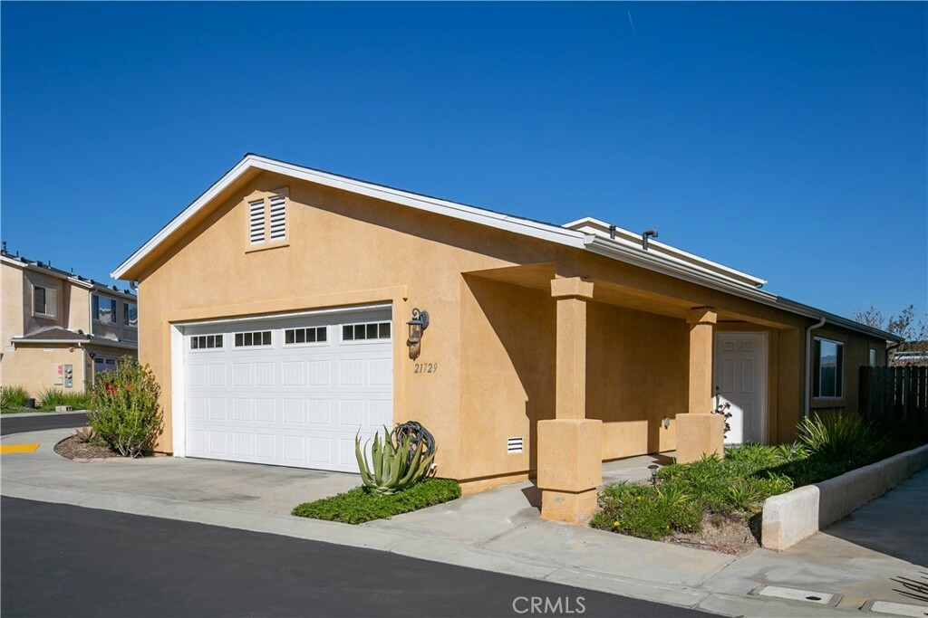 Property Photo:  21729 Doreen Place  CA 91350 