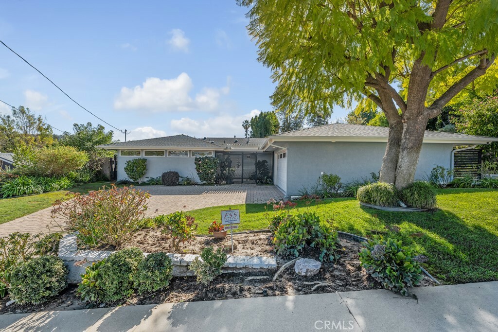 Property Photo:  22432 De Grasse Drive  CA 91302 