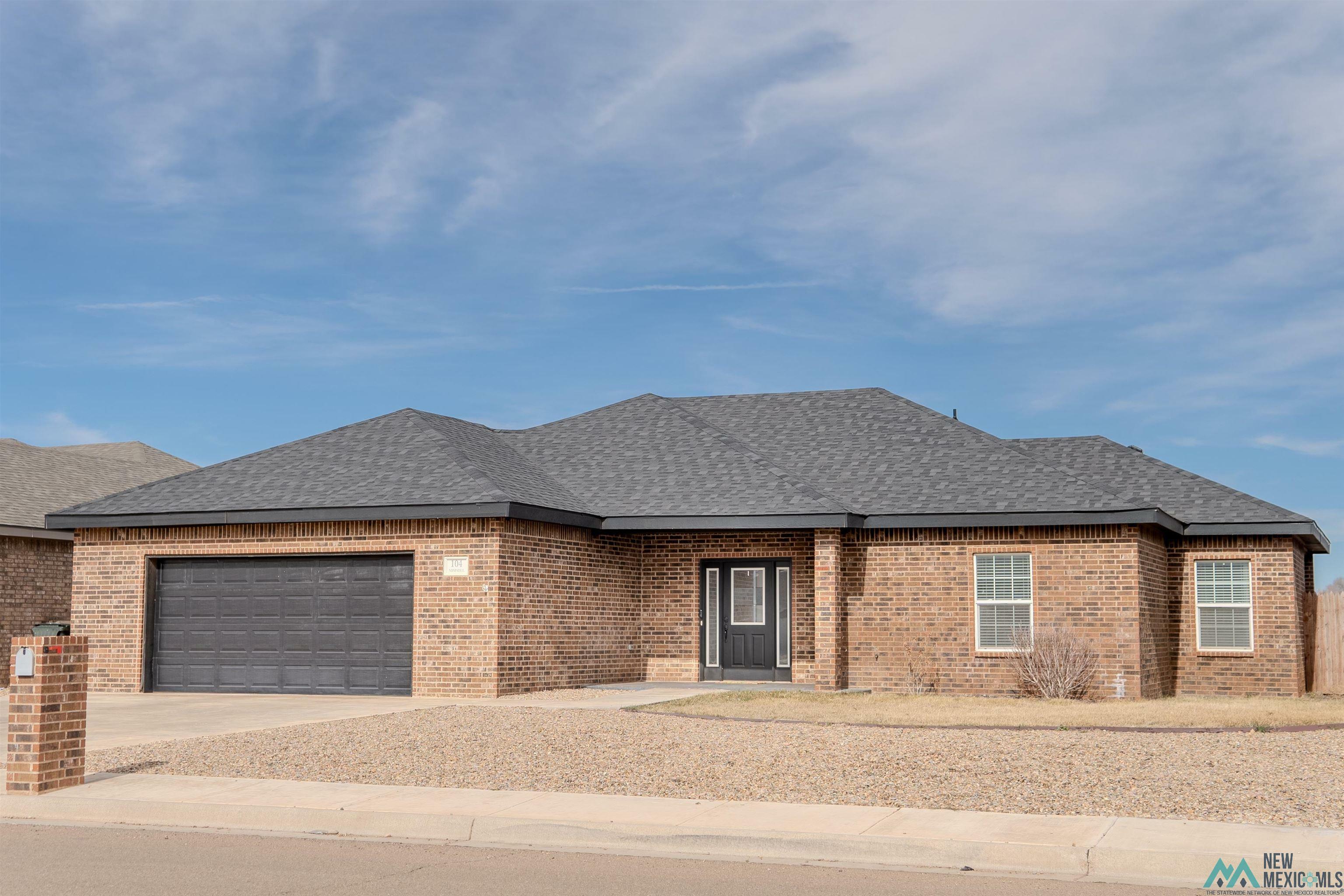 Property Photo: 104 Nonpareil Lane NM 88101