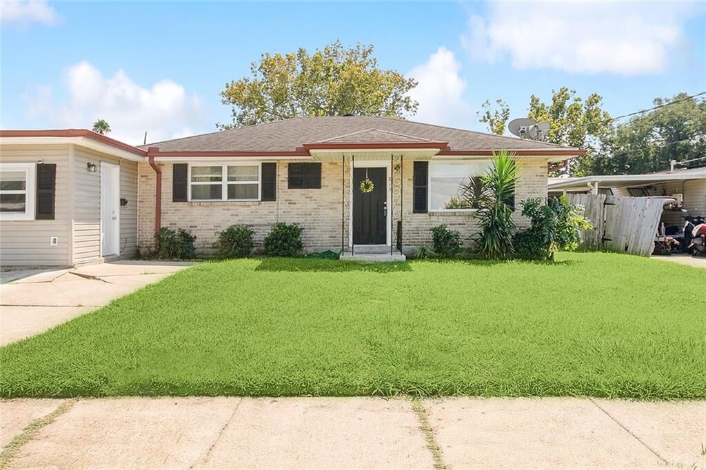 Property Photo: 813 Gerry Drive LA 70062