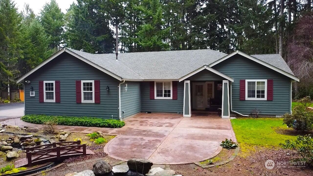 Property Photo:  4848 Shellridge Road NW  WA 98502 