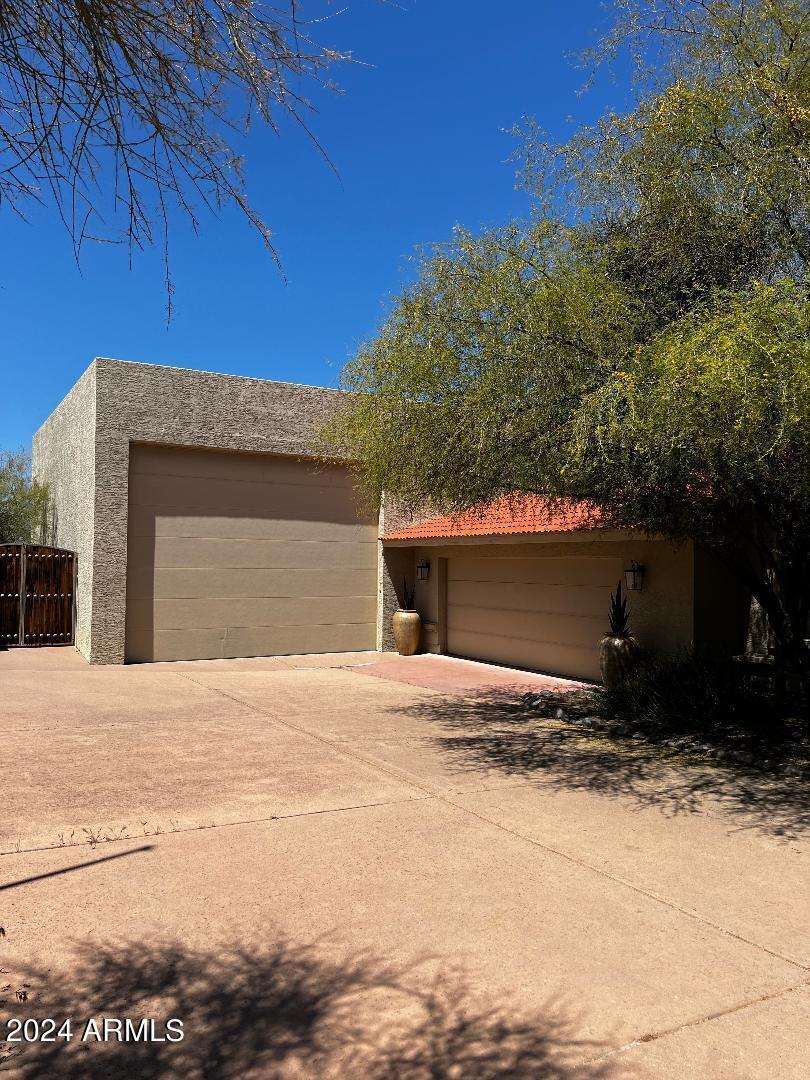 Property Photo: 7716 E Cave Creek Road E AZ 85377