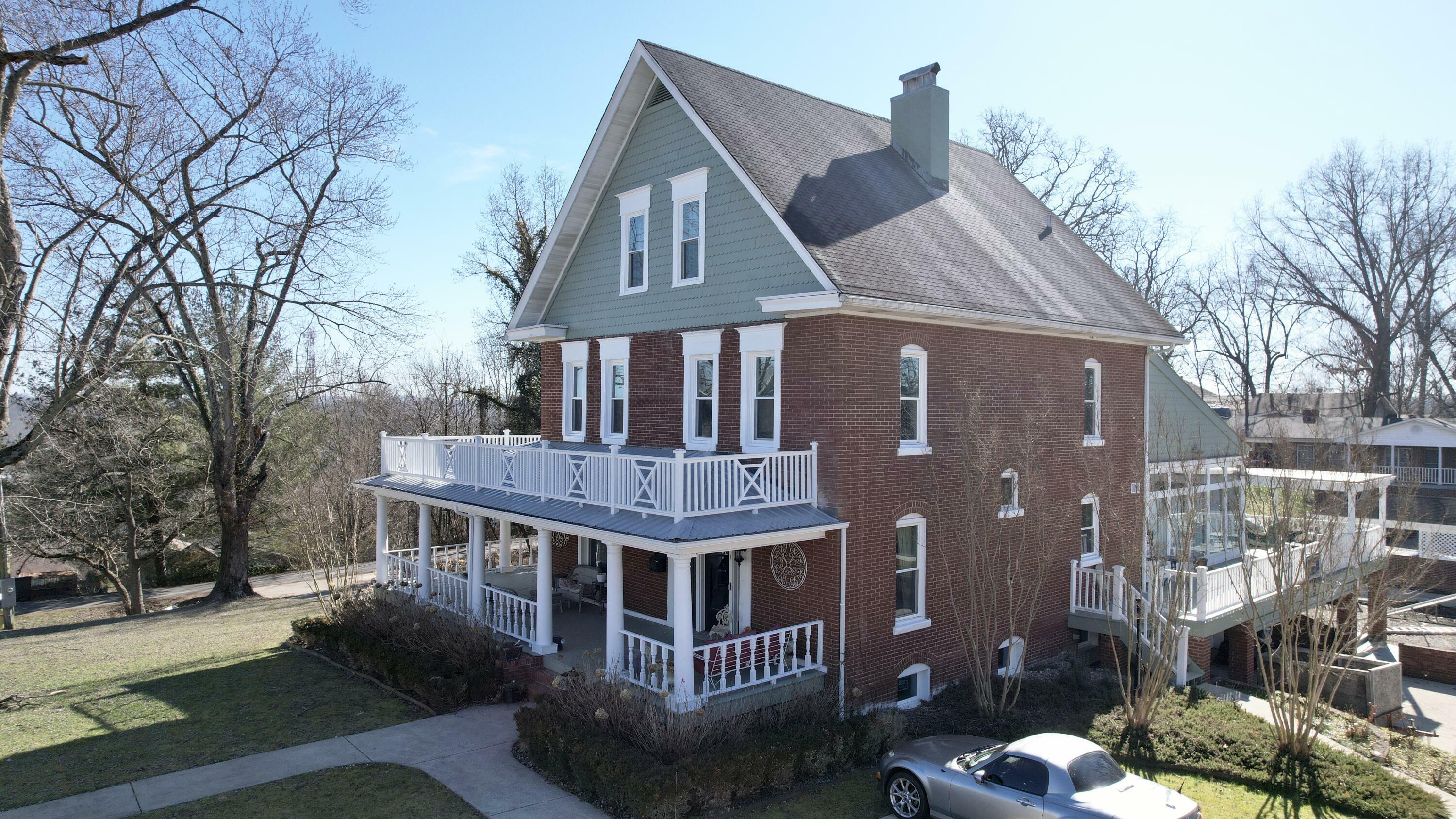 Property Photo: 501 West Gordon Street KY 40701