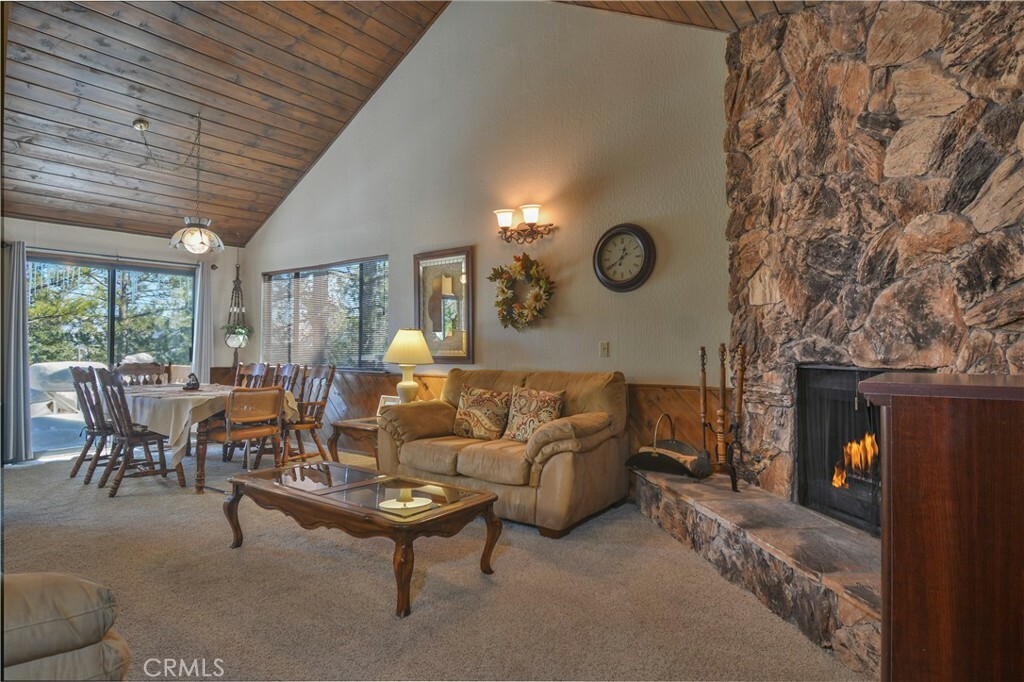 Property Photo:  864 Nadelhorn Drive  CA 92352 