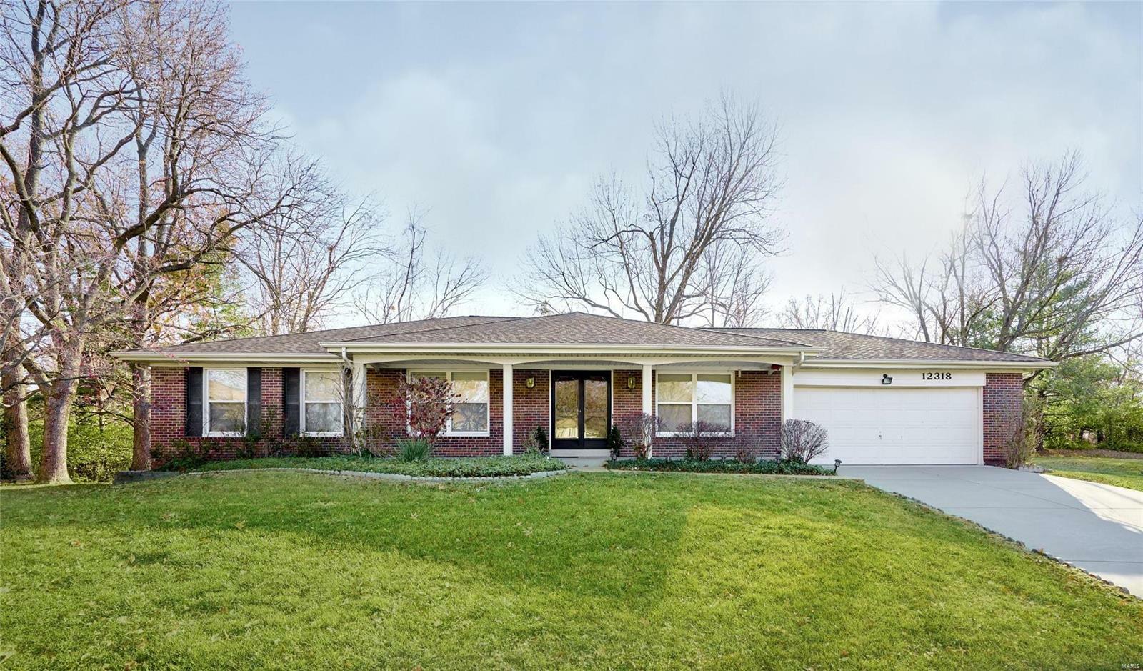 Property Photo:  12318 Woodline Drive  MO 63141 