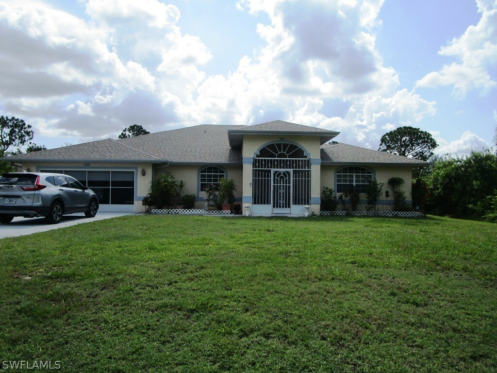 Property Photo:  520 Desoto Avenue  FL 33972 