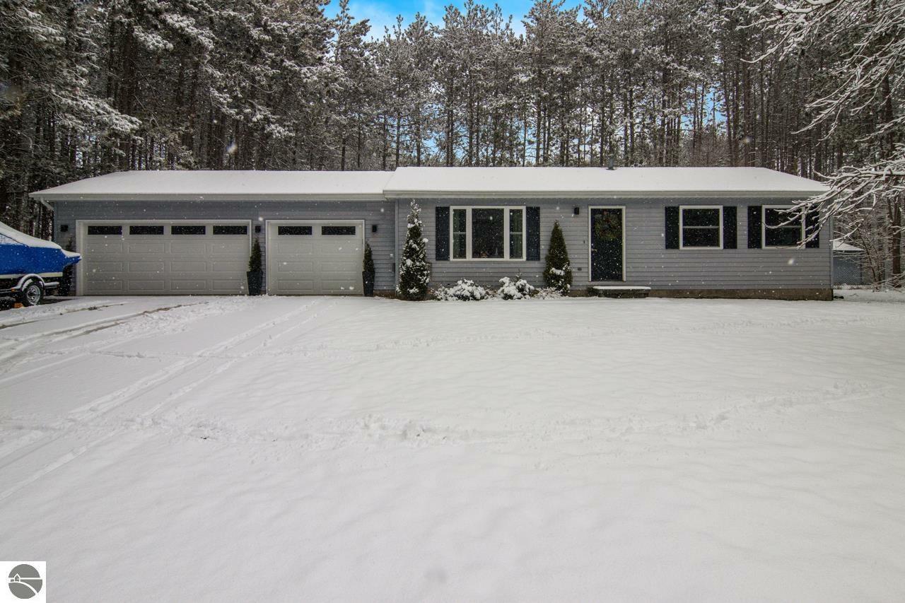 4210 Bridlewood Drive  Traverse City MI 49685 photo