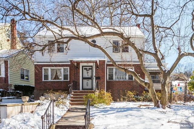 Property Photo:  601-603 Lake Street  NJ 07104 