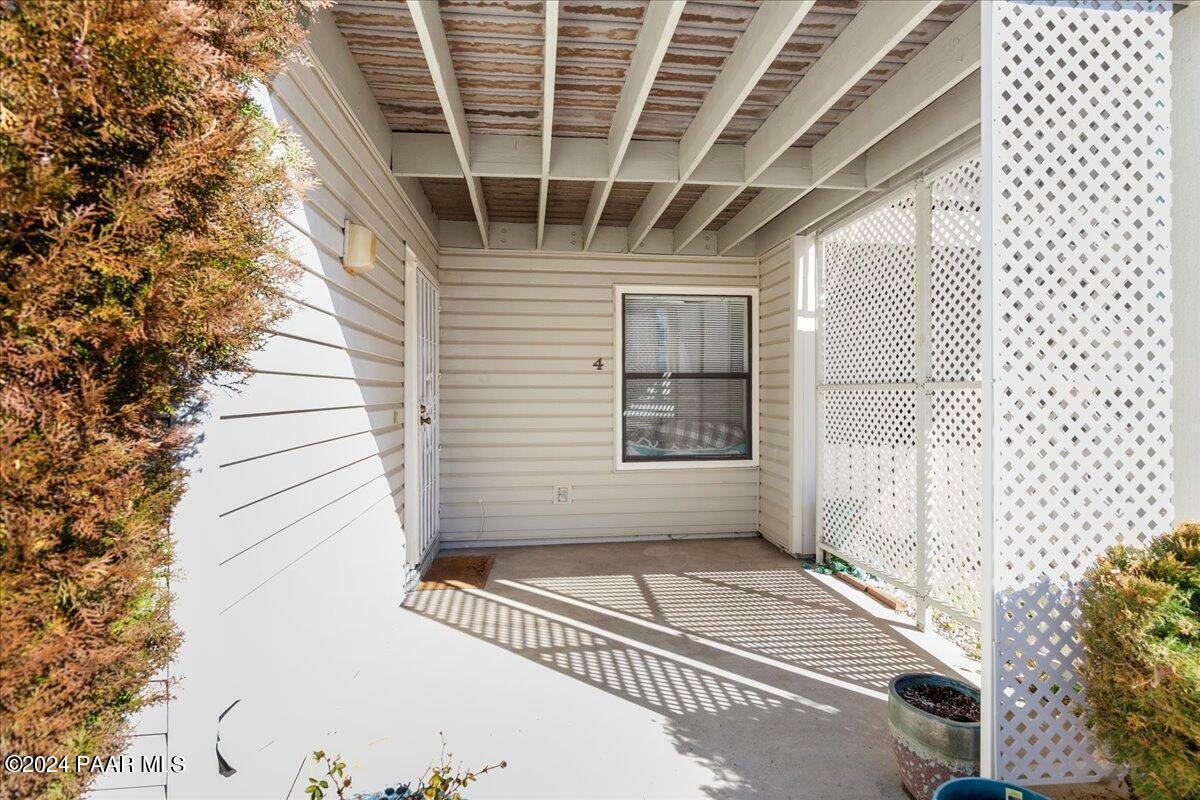 Property Photo:  333 W Leroux Street D4  AZ 86303 