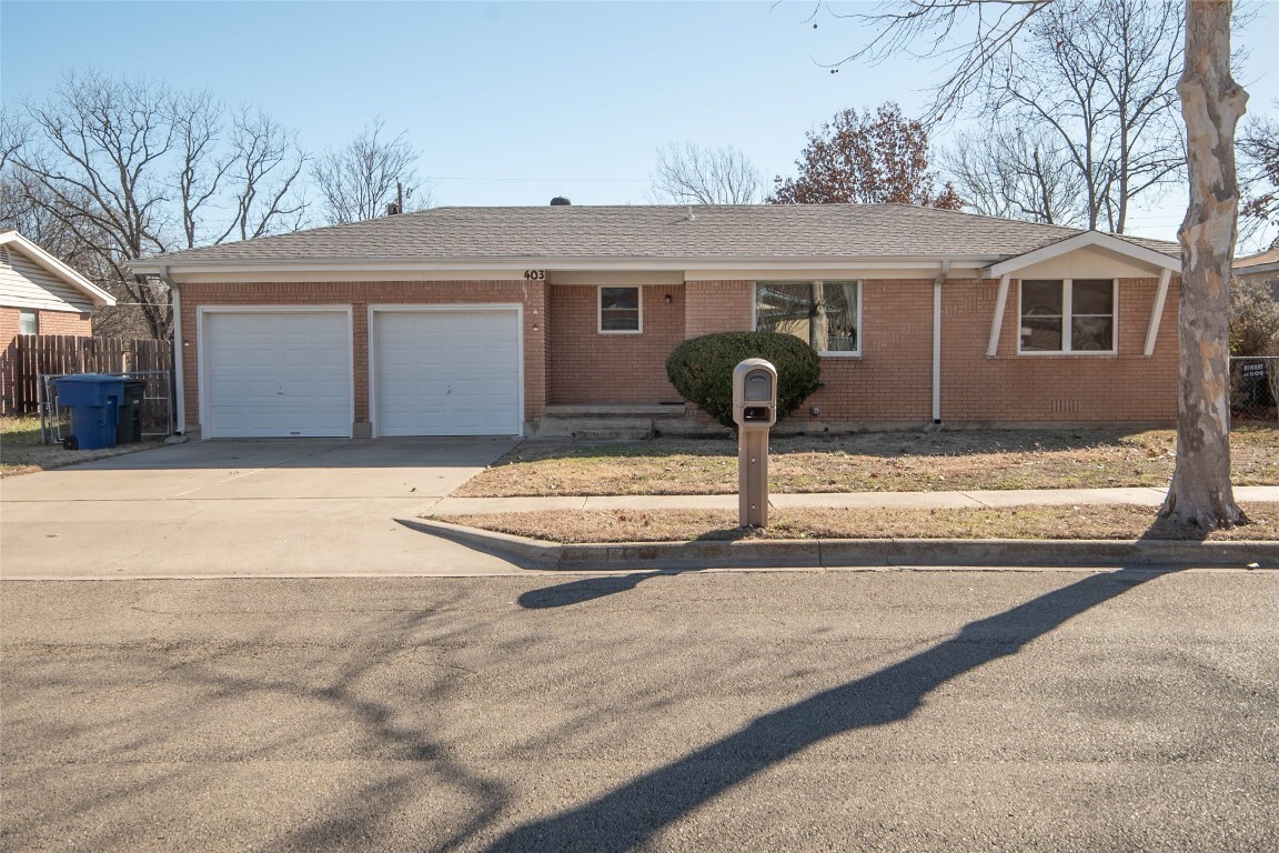 Property Photo: 403 Nauert Street TX 76522