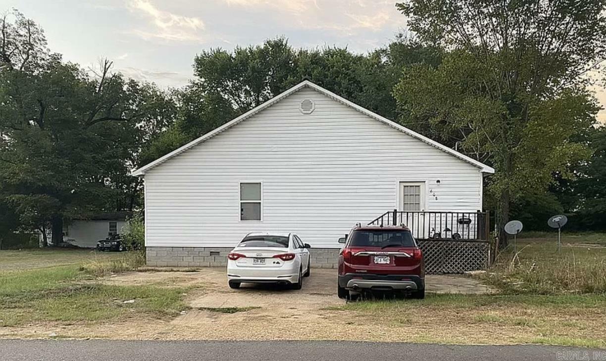 Property Photo:  608 W Calhoun Street  AR 71753 