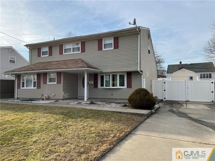 857 Chamberlain Avenue  Perth Amboy NJ 08861 photo