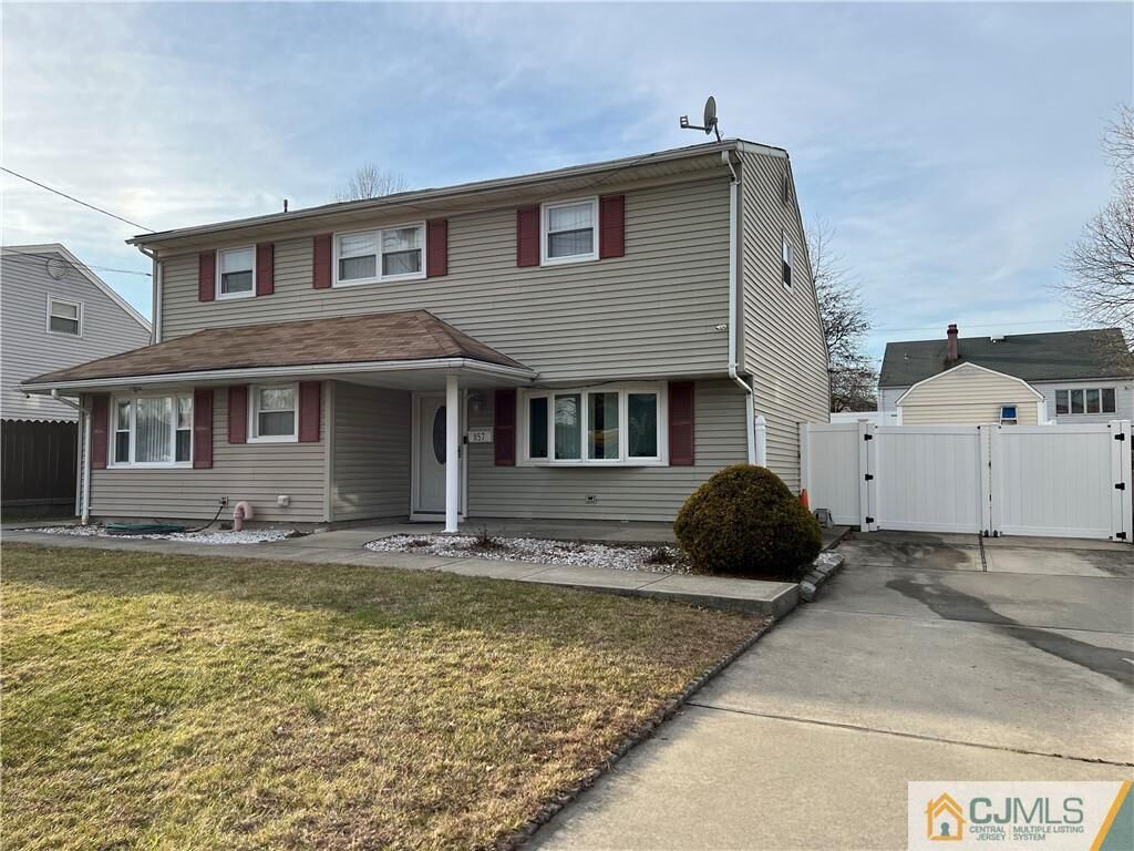 Property Photo:  857 Chamberlain Avenue  NJ 08861 