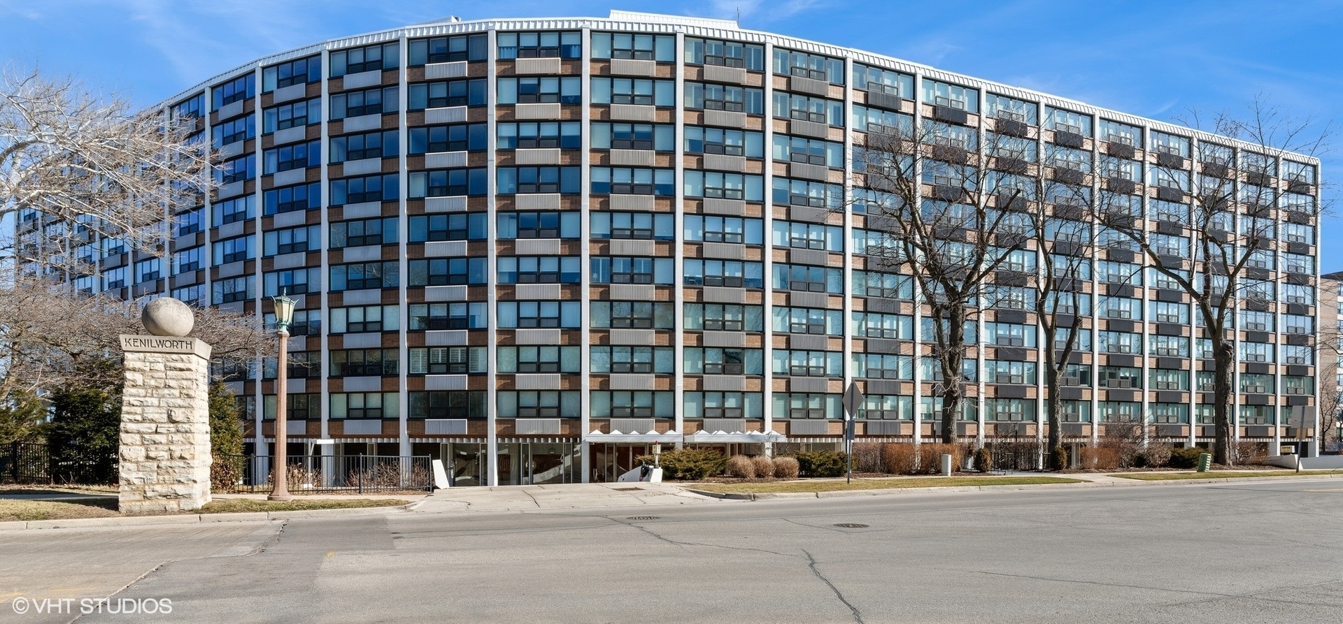 Property Photo:  1630 Sheridan Road 8J  IL 60091 