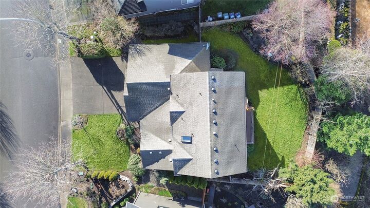 Property Photo: 5119 Nathan Loop SE WA 98092